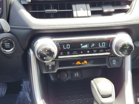 Certified 2025 Toyota RAV4 XLE AWD/4WD image 16