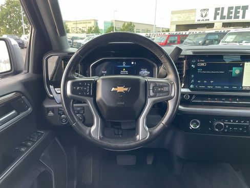 Used 2022 Chevrolet Silverado 1500 LT image 25