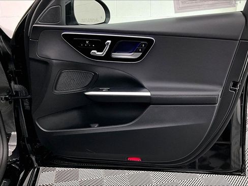 Used 2022 Mercedes-Benz C 300 Sedan image 25