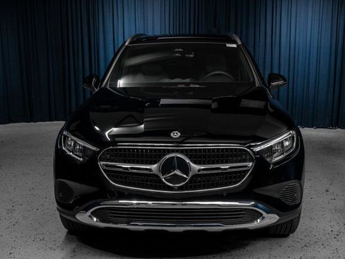 Certified 2026 Mercedes-Benz GLC 300 image 2
