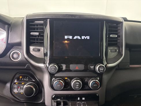 Used 2022 RAM 1500 Big Horn AWD/4WD image 15