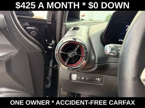 Used 2024 Chevrolet Equinox EV RS FWD image 16