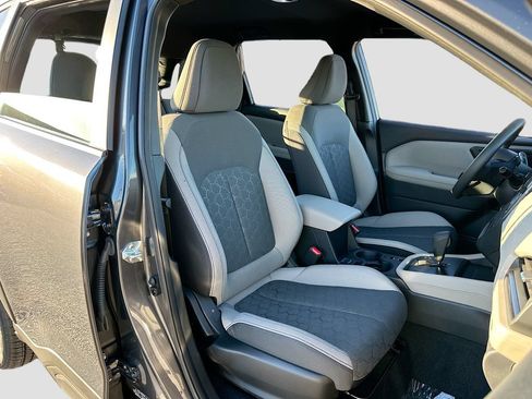 Certified 2025 Subaru Forester AWD/4WD image 25