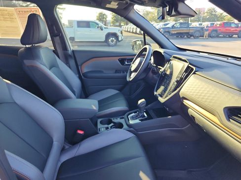 Used 2025 Subaru Forester Sport image 8