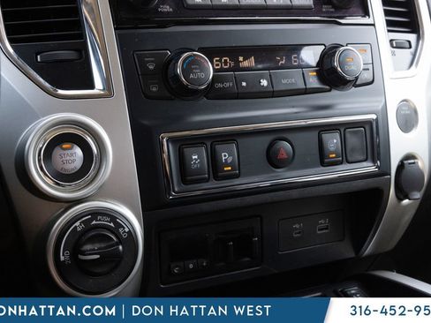 Used 2021 Nissan Titan SV w/ SV Convenience Package AWD/4WD image 8