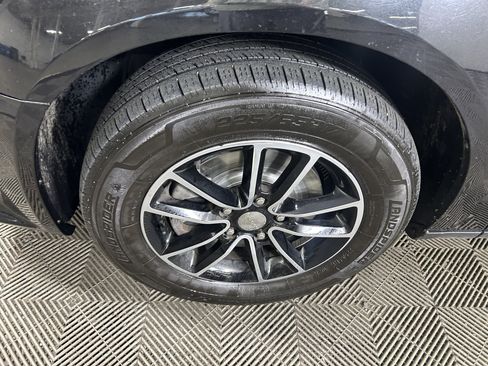 Used 2019 Dodge Grand Caravan GT image 10