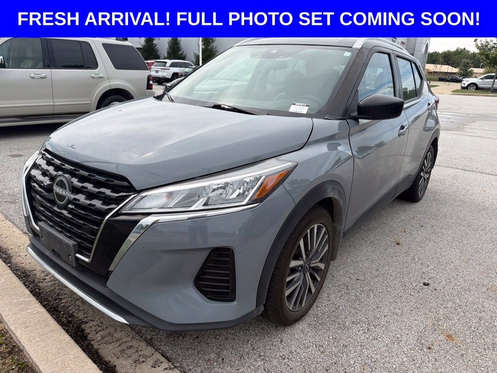 Used 2024 Nissan Kicks SV FWD image 1