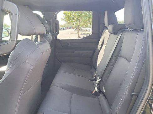 Certified 2024 Toyota Tacoma SR5 AWD/4WD image 14