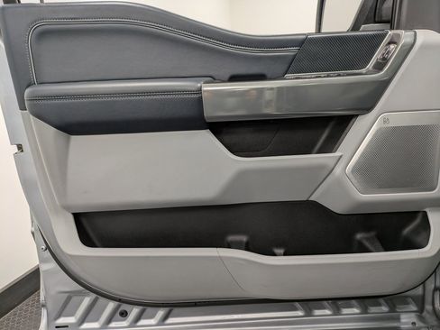 Used 2022 Ford F150 Limited image 8