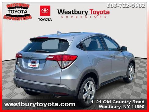 Used 2019 Honda HR-V LX image 7