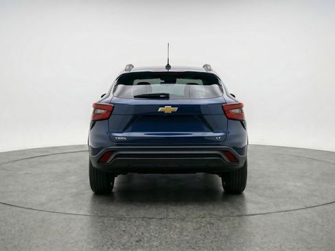 Used 2025 Chevrolet Trax LT FWD image 7