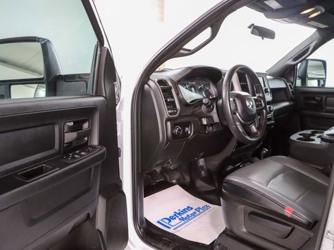 Used 2023 RAM 2500 Tradesman AWD/4WD image 3