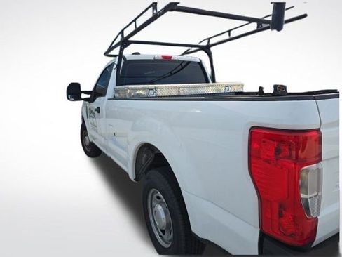 Certified 2022 Ford F250 XL image 4