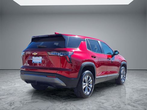 Used 2026 Chevrolet Equinox LT image 7