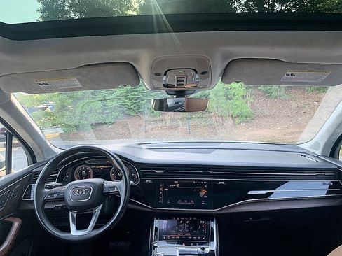 Used 2022 Audi Q7 3.0T Prestige w/ Prestige Package AWD/4WD image 18
