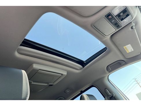 Certified 2024 Honda Odyssey Elite image 21