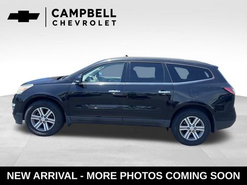 Used 2016 Chevrolet Traverse LT FWD image 2