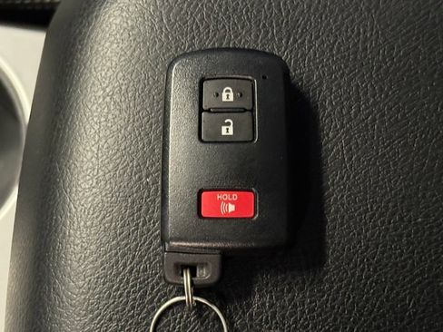 Used 2020 Toyota 4Runner SR5 Premium w/ Moonroof Package AWD/4WD image 16
