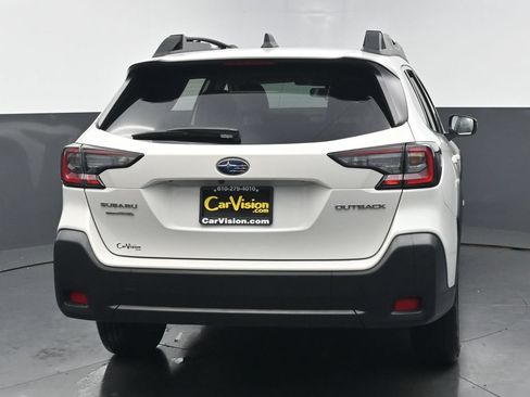 Used 2025 Subaru Outback Premium AWD/4WD image 4