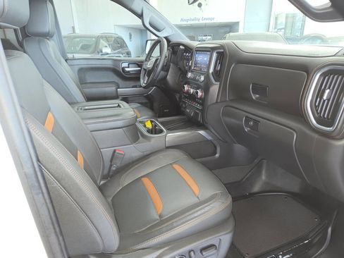 Used 2022 GMC Sierra 1500 AT4 w/ AT4 Premium Package AWD/4WD image 29