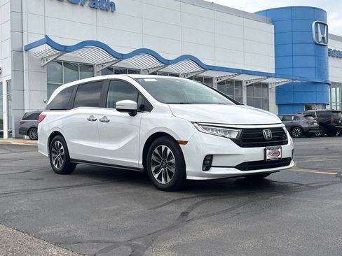 Certified 2023 Honda Odyssey EX-L image 3