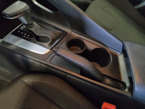 Used 2023 Hyundai Elantra SEL FWD image 26