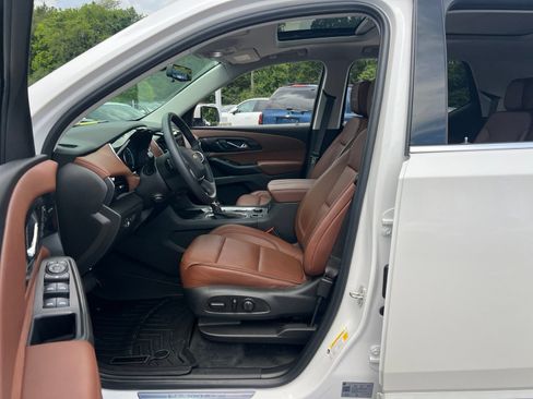 Used 2021 Chevrolet Traverse High Country FWD image 29
