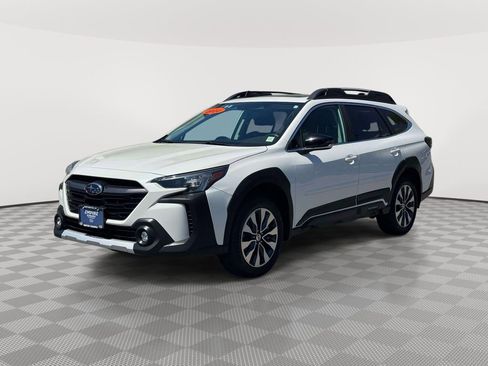 Used 2024 Subaru Outback Limited AWD/4WD image 4