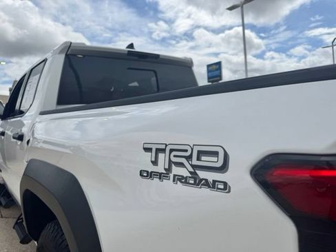 Used 2024 Toyota Tacoma TRD Off-Road AWD/4WD image 19