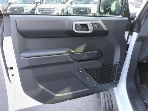 New 2026 Ford Bronco Outer Banks AWD/4WD image 13