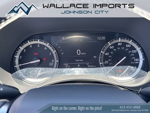 Used 2021 Toyota Highlander XLE AWD/4WD image 33