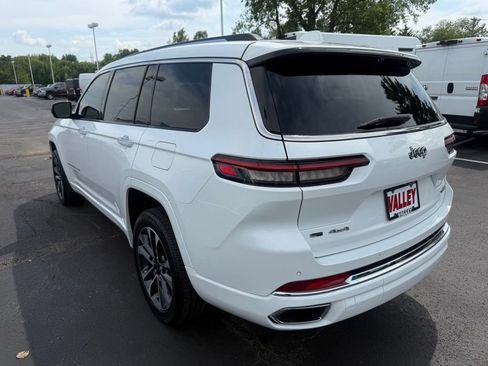 Used 2021 Jeep Grand Cherokee L Overland w/ Advanced Protech Group III AWD/4WD image 7