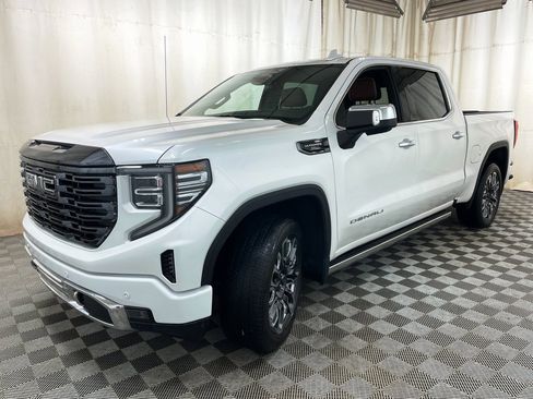 Used 2024 GMC Sierra 1500 Denali Ultimate image 21
