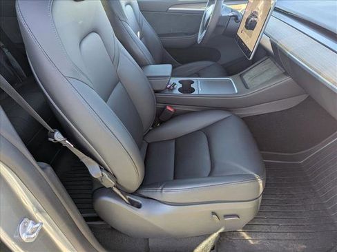 Used 2024 Tesla Model Y Performance image 20