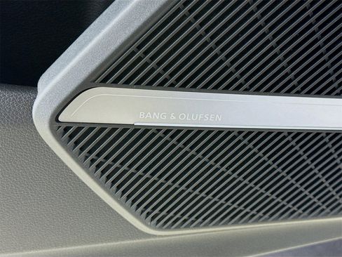 Certified 2022 Audi Q5 2.0T Premium Plus w/ Premium Plus Package image 19