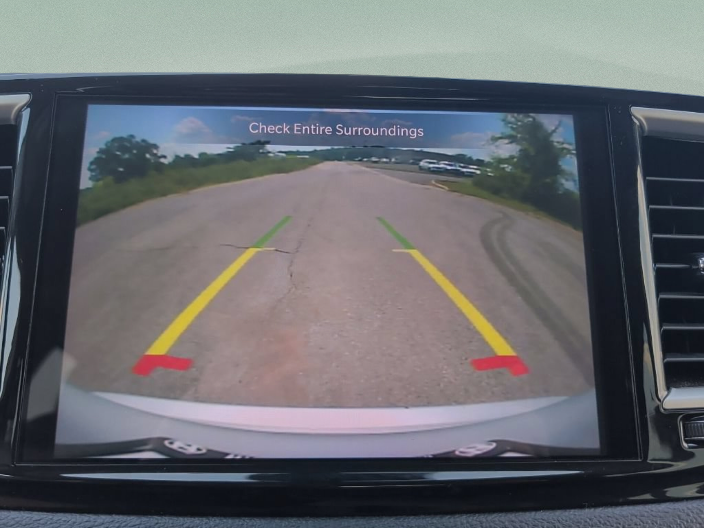 Used 2024 Chrysler Pacifica Limited FWD image 30