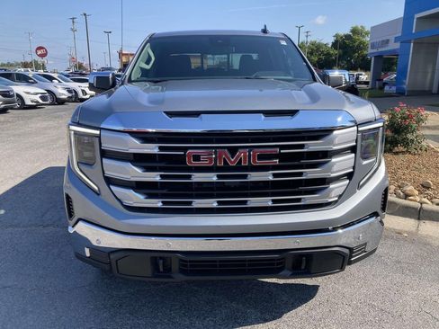 New 2026 GMC Sierra 1500 SLE w/ Preferred Package image 9