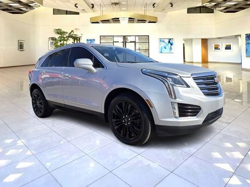 Used 2019 Cadillac XT5 Premium Luxury image 3