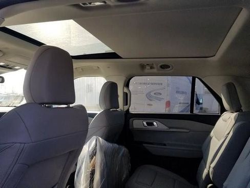 New 2026 Ford Explorer Active w/ Active Comfort Package image 19