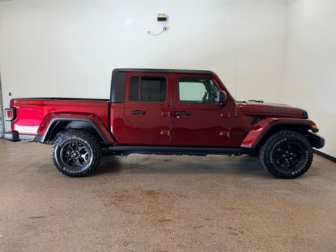 Used 2022 Jeep Gladiator Sport AWD/4WD image 6