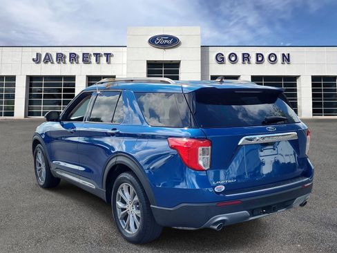 Certified 2022 Ford Explorer Limited w/ Equipment Group 301A RWD image 3
