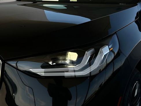 Used 2026 BMW X3 xDrive30 w/ M Sport Package image 2