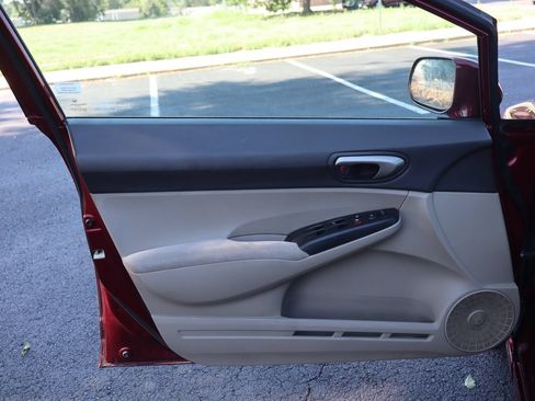 Used 2010 Honda Civic LX image 23