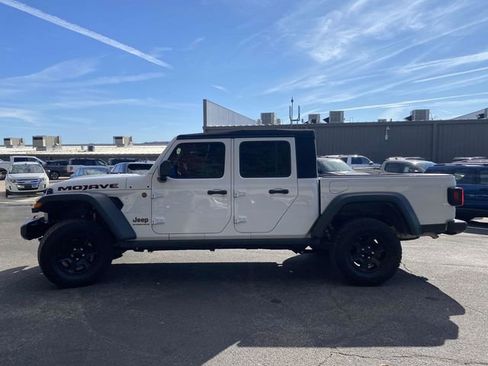Used 2023 Jeep Gladiator Mojave w/ Trailer Tow Package image 7