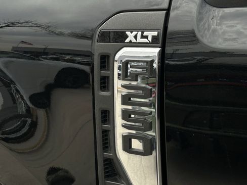 Used 2025 Ford F250 XLT image 9