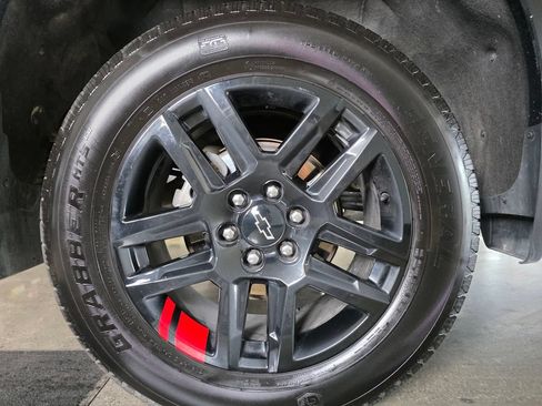 Used 2024 Chevrolet Silverado 1500 RST w/ Redline Edition AWD/4WD image 29