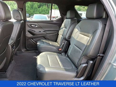 Used 2022 Chevrolet Traverse LT w/ LT Premium Package image 11