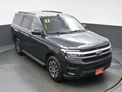 Used 2022 Ford Expedition XLT AWD/4WD image 41