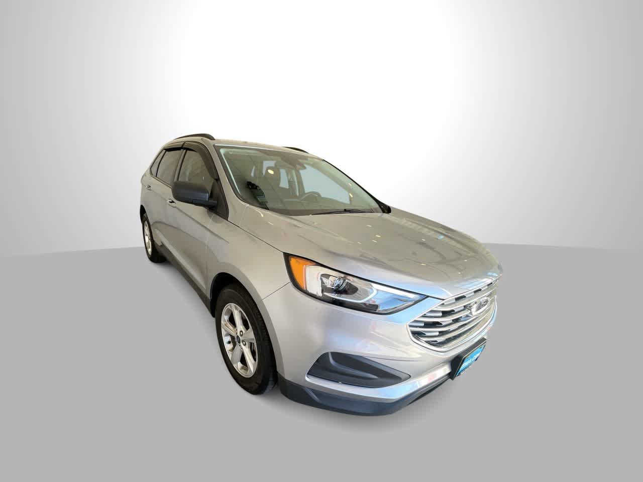 Used 2021 Ford Edge SE FWD image 2