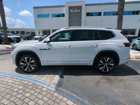Used 2024 Volkswagen Atlas SEL Premium R-Line AWD/4WD image 6